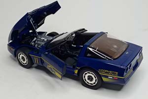 CHEVROLET CORVETTE C4 RACE CAR 1988 1:18 GREENLIGH — фото 3