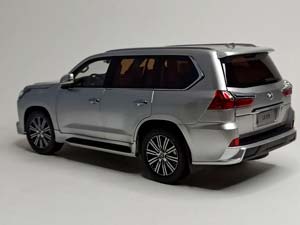 LEXUS LX 570 SILVER 1:18 LCD — фото 3