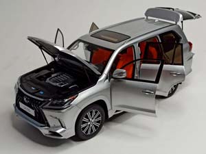 LEXUS LX 570 SILVER 1:18 LCD — фото 5