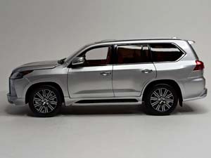 LEXUS LX 570 SILVER 1:18 LCD — фото 7
