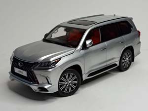 LEXUS LX 570 SILVER 1:18 LCD