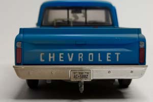 CHEVROLET C-10 PICKUP 1971 GREENLIGHT 1:24 — фото 5