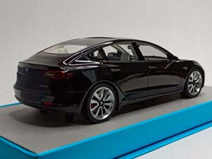TESLA MODEL 3 BLACK 1:18 ЛИМИТ 500ШТ — фото 4