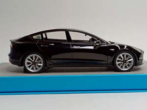 TESLA MODEL 3 BLACK 1:18 ЛИМИТ 500ШТ — фото 5