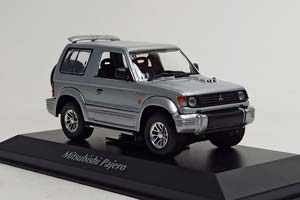 MITSUBISHI PAJERO 1:43 MAXICHAMPS — фото 7
