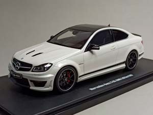 MERCEDES C63 AMG (W204) -2014 GT SPIRIT 1:18