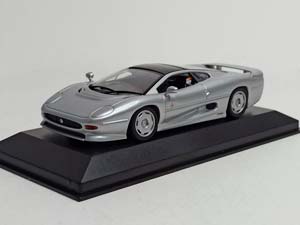 JAGUAR XJ 220- 1991 MAXICHAMPS 1:43 — фото 9