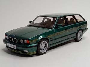 BMW ALPINA B10 4.6 TOURING (E34) 1:18 MCG