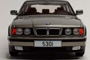 BMW 530I TOURING -1991 (E34):MCG 1:18 — фото 8