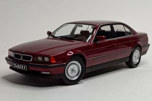BMW 740I (E38) -1994 БОРДОВЫЙ 1:18 KK SCALE — фото 1