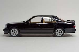 MERCEDES E CLASS (W124) TUNING-1986 MCG 1:18 — фото 3