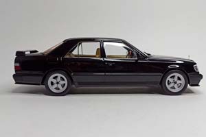 MERCEDES E CLASS (W124) TUNING-1986 MCG 1:18 — фото 6