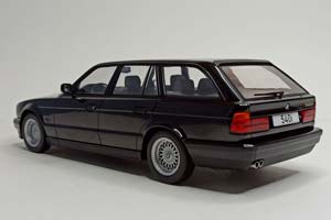 BMW 540I TOURING - 1991 (E34) MCG 1:18 — фото 3