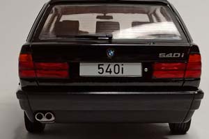 BMW 540I TOURING - 1991 (E34) MCG 1:18 — фото 4