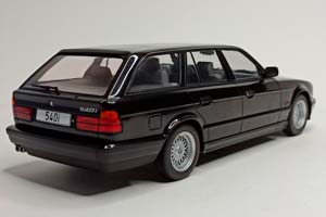 BMW 540I TOURING - 1991 (E34) MCG 1:18 — фото 5