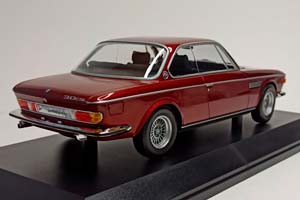 BMW 3.0 CSI - 1971 (E9) MINICHAMPS 1:18 — фото 8