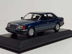 MERCEDES 230E -1991 W124 MAXICHAMPS 1:43 — фото 3