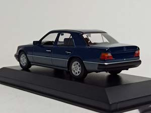 MERCEDES 230E -1991 W124 MAXICHAMPS 1:43 — фото 5