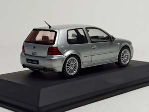 VW VOLKSWAGEN GOLF R32 4MOTION AWD 1:43 SOLIDO — фото 5