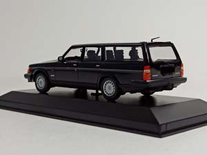 VOLVO 240 GL BREAK MAXICHAMPS 1:43 — фото 3
