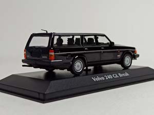 VOLVO 240 GL BREAK MAXICHAMPS 1:43 — фото 5
