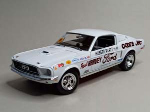 FORD MUSTANG 1968 S/S COBRA JET 1:18 AUTOWORLD