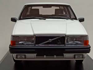 VOLVO 740 GL BREAK 1986 MINICHAMPS 1:18 — фото 9