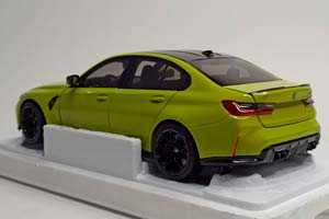 BMW M3 -2020 YELLOW 1:18 MINICHAMPS — фото 3
