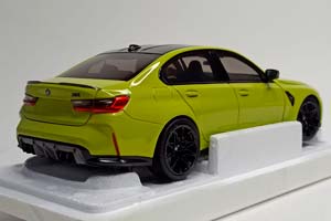BMW M3 -2020 YELLOW 1:18 MINICHAMPS — фото 5