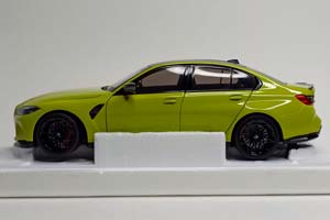 BMW M3 -2020 YELLOW 1:18 MINICHAMPS — фото 2