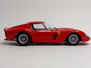 FERRARI 250 GTO RED 1:18 KYOSHO — фото 9