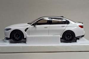 BMW M3 -2020 WHITE 1:18 MINICHAMPS — фото 3