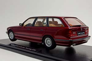 BMW 5ER TOURING (E34) DARK RED 1:18 TRIPLE9 — фото 2