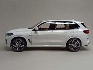 BMW X5 (G05) WHITE 1:18 NOREV — фото 4
