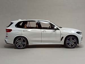 BMW X5 (G05) WHITE 1:18 NOREV — фото 7