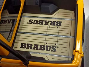 MERCEDES BRABUS G 800 ADVENTURE XLP 1:18 YELLOW — фото 9