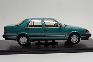 SAAB 9000 CD BERYL METALIC 1:18 TRIPLE9 — фото 6