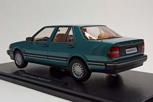 SAAB 9000 CD BERYL METALIC 1:18 TRIPLE9 — фото 2