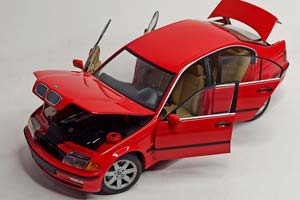 BMW 328I (E46) - 1998 UT MODELS 1:18 — фото 3