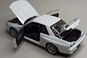 NISSAN SKYLINE GT-R (R32) V-SPEC II AUTOART 1:18 — фото 6