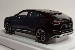 LAMBORGHINI URUS BLACK 1:18 AUTOART — фото 6