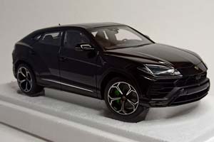 LAMBORGHINI URUS BLACK 1:18 AUTOART — фото 7
