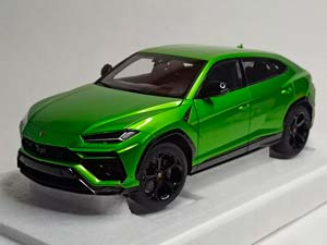 LAMBORGHINI URUS GREEN 1:18 AUTOART