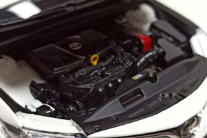 TOYOTA CAMRY WHITE 1:18 ДИЛЕРСКАЯ — фото 3