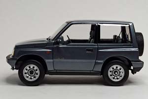 SUZUKI VITARA ESCUDO 1:18 DORLOP — фото 5