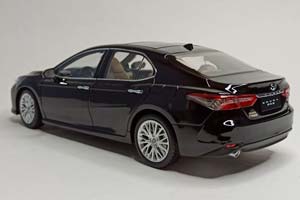 TOYOTA CAMRY BLACK 1:18 ДИЛЕРСКИЙ — фото 5