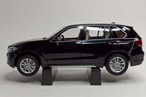 BMW X5 (F15) 2012 BLACK 1:18 PARAGON — фото 3