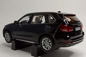 BMW X5 (F15) 2012 BLACK 1:18 PARAGON — фото 4