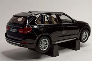 BMW X5 (F15) 2012 BLACK 1:18 PARAGON — фото 6