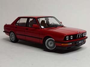 BMW M5 (E28) RED 1987 AUTOART 1:18 — фото 9